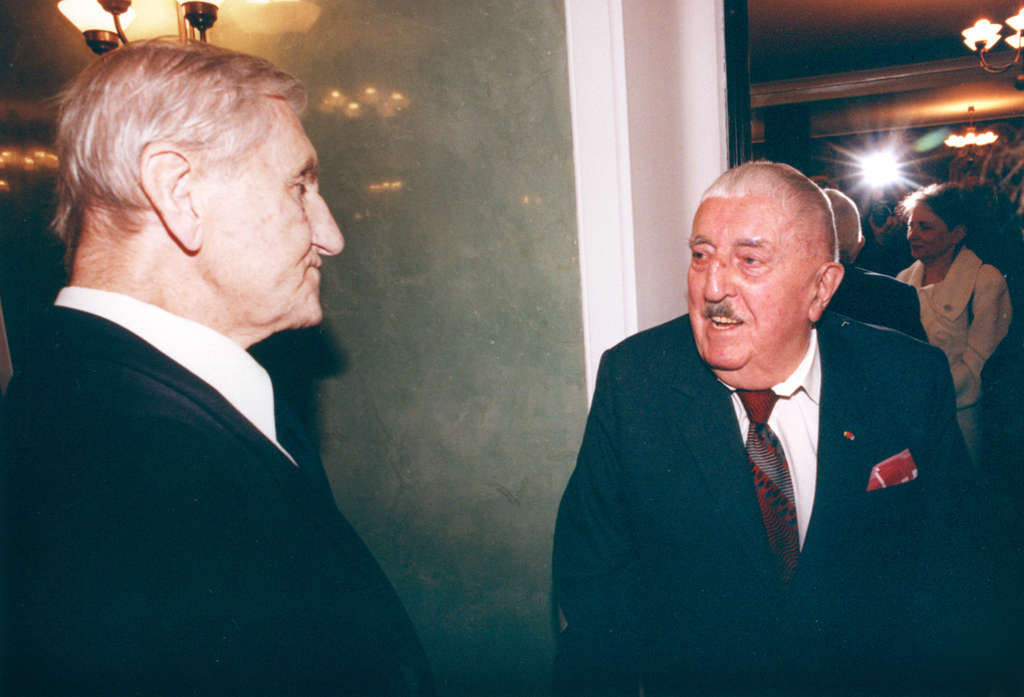 Wojciech Dzieduszycki w rozmowie z Jerzym Waldorffem (1988), fot. Jan Rolke