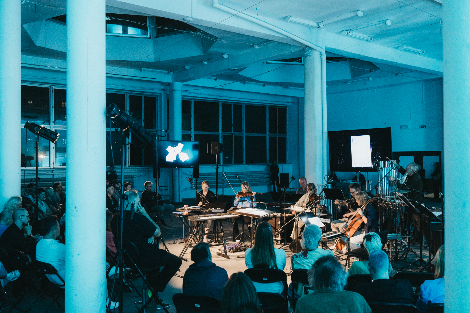 wj 23 09 2025 cikada internet-53